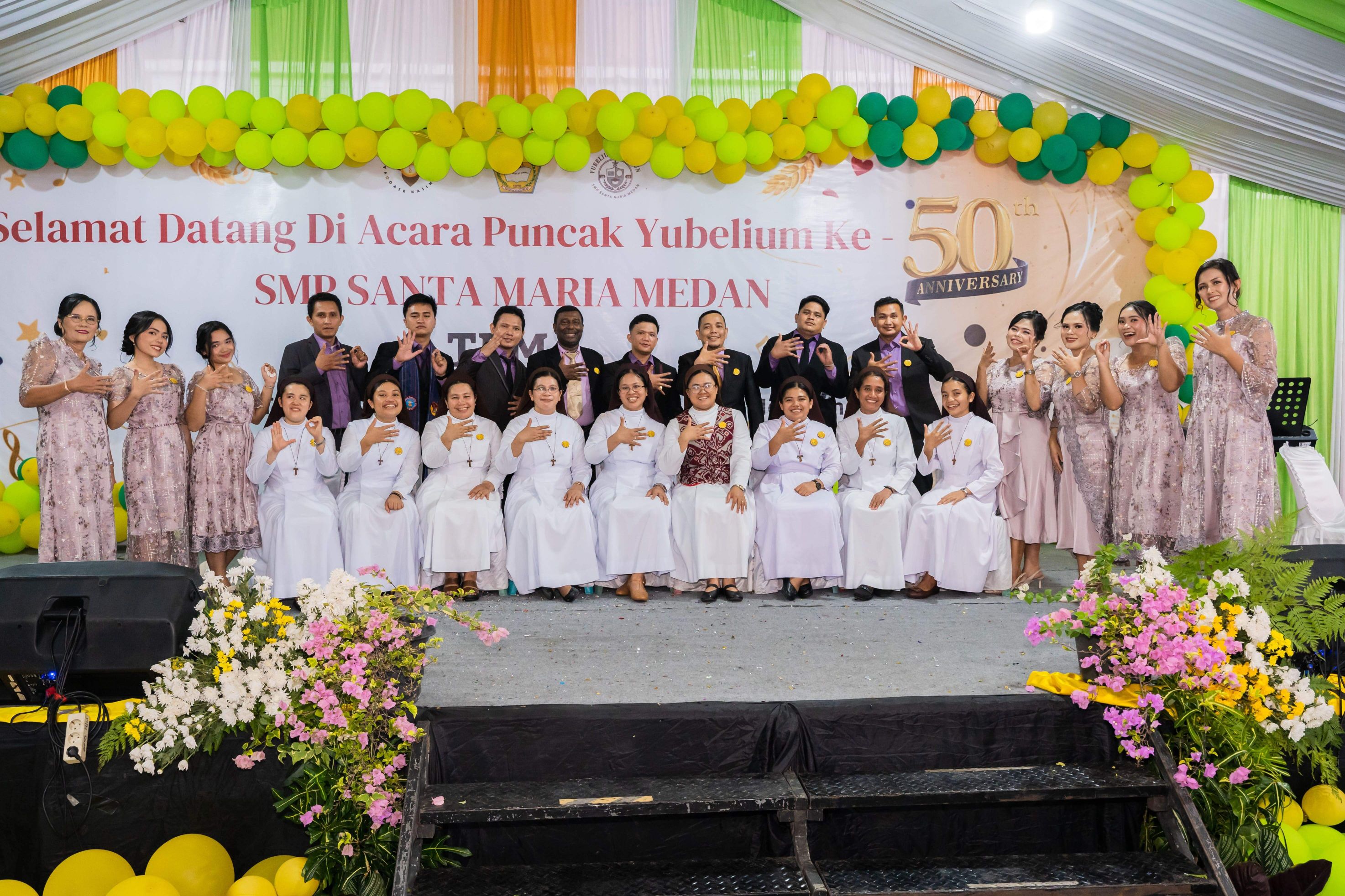 SMP SWASTA SANTA MARIA MEDAN RAYAKAN YUBELIUM EMAS 50 TAHUN
